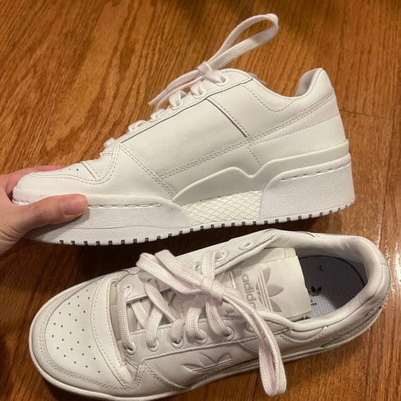 Adidas size 6.5 - Picture 3 of 5